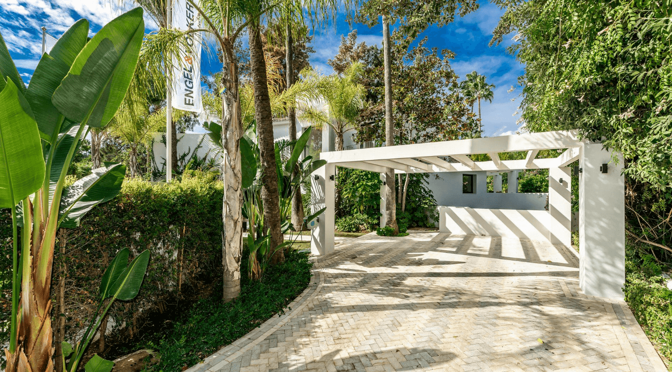Villa Kai, 12