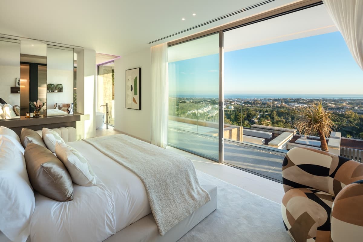 Luxury Villa with Panoramic Sea View in La Quinta, 13
