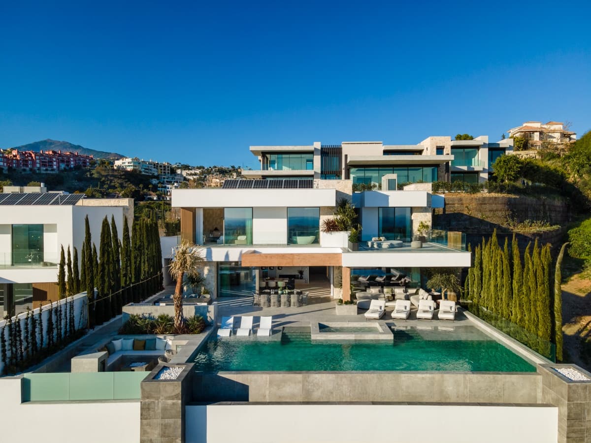 Luxury Villa with Panoramic Sea View in La Quinta, 2