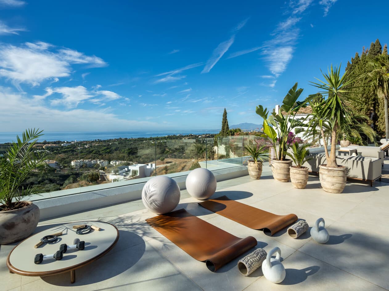 Villa Ember 2