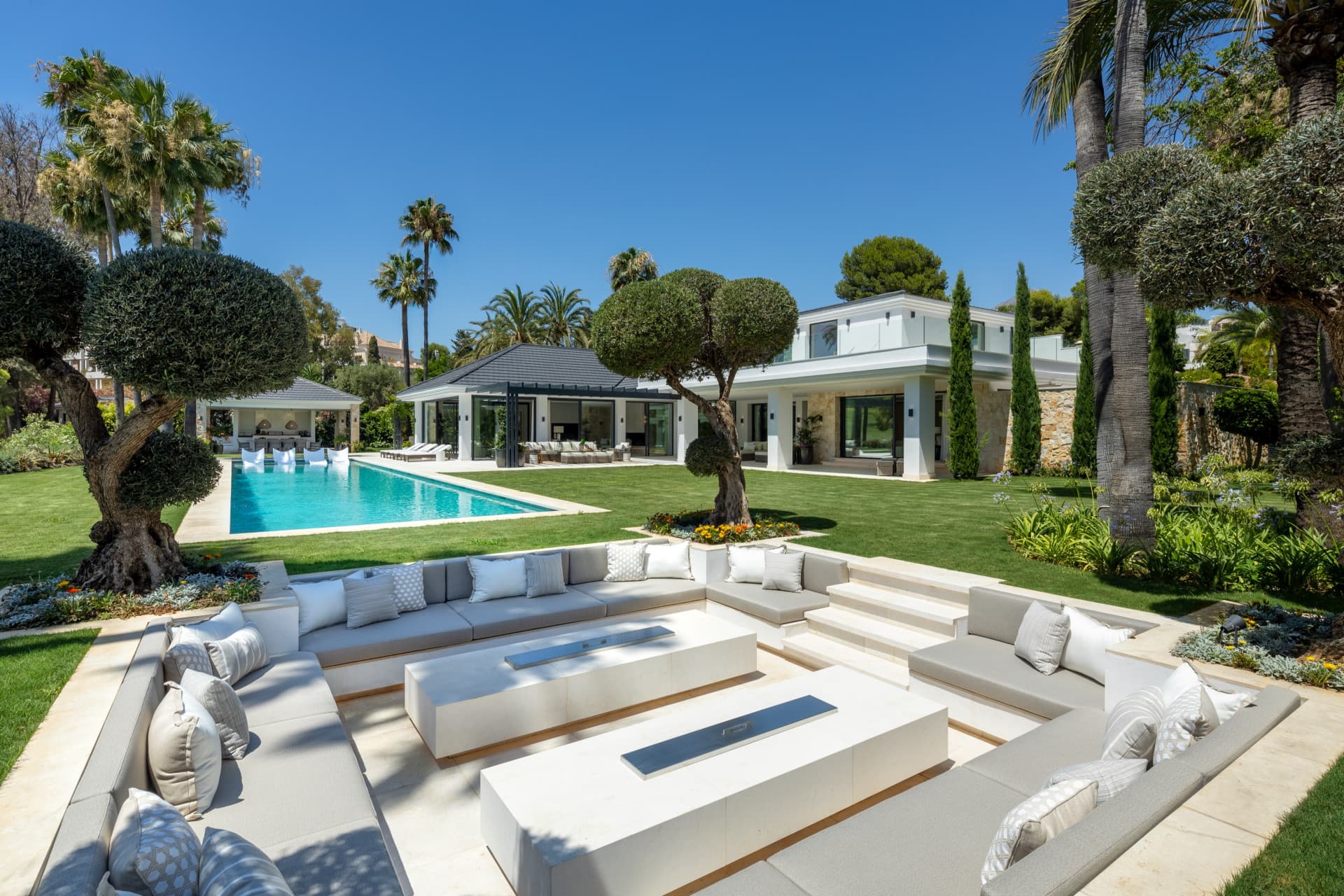 Villa Solstice 2