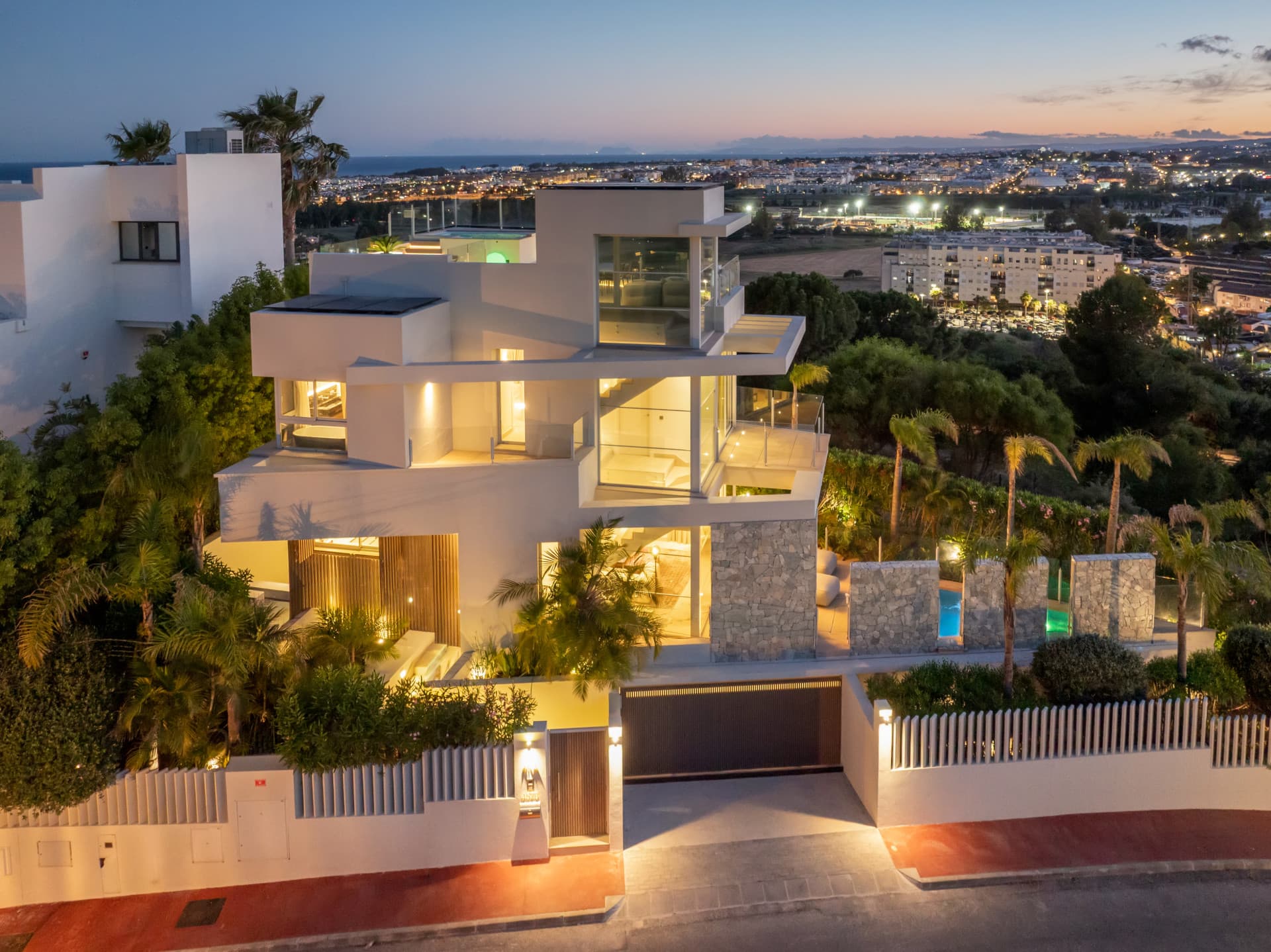 Villa Riva, Nueva Andalucía