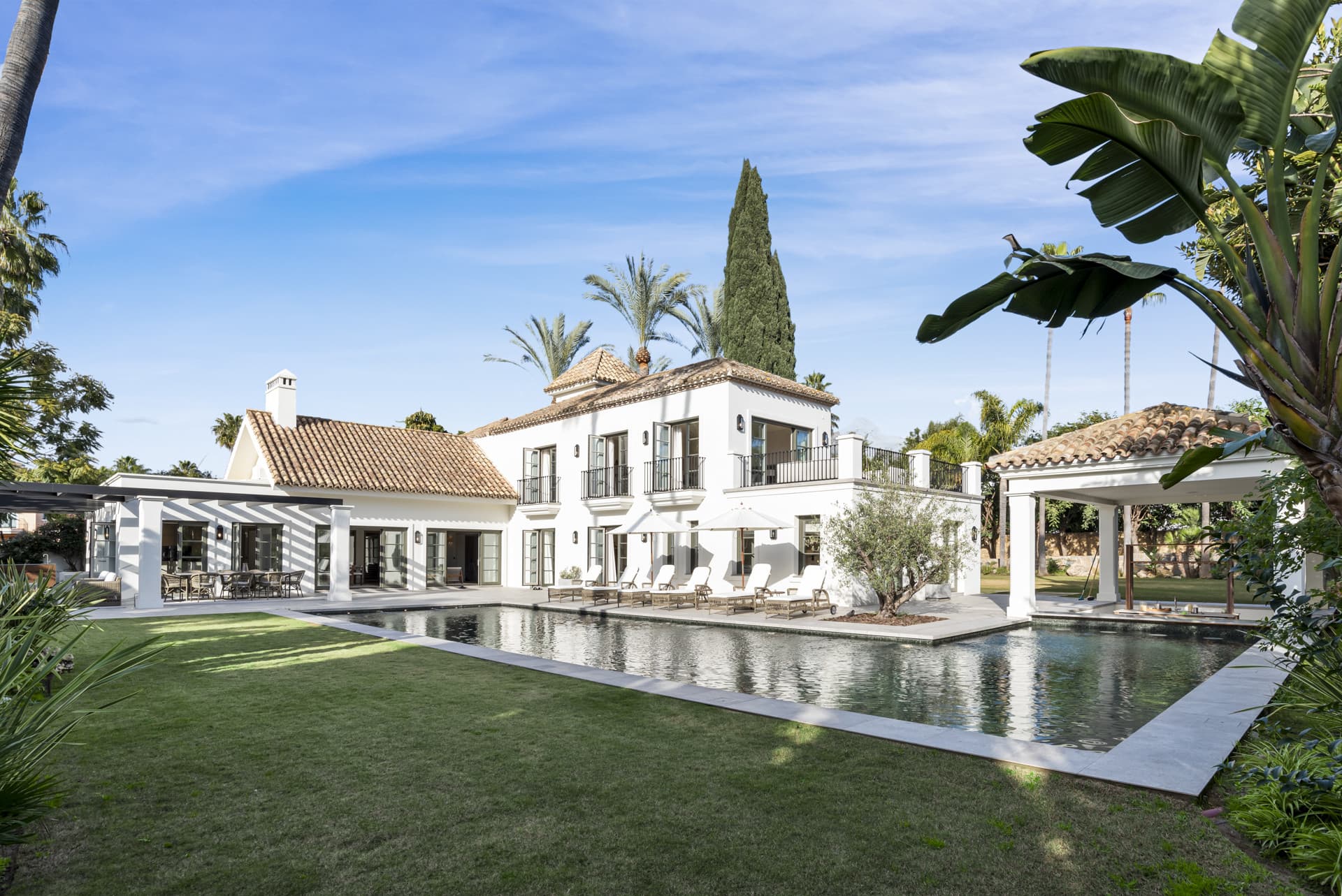 La Hacienda, Nueva Andalucía
