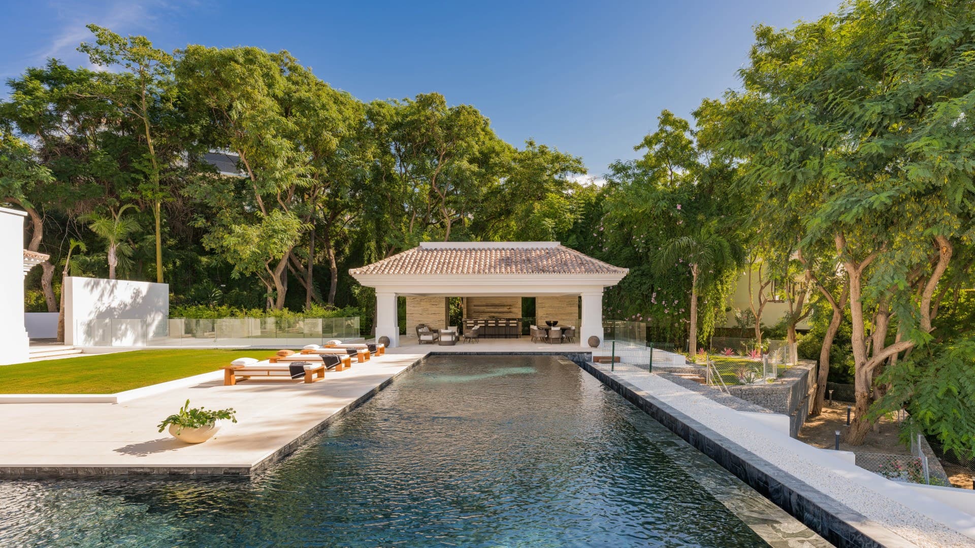 La Quinta 107 2